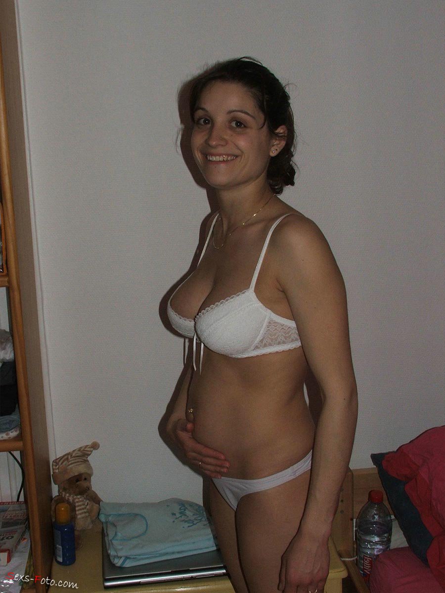 Красивые сиськи беременной с припухшими сосками (20 фото)
